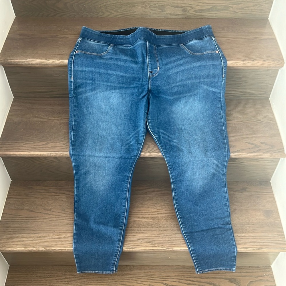 Old Navy Rockstar Secret Soft Jeans